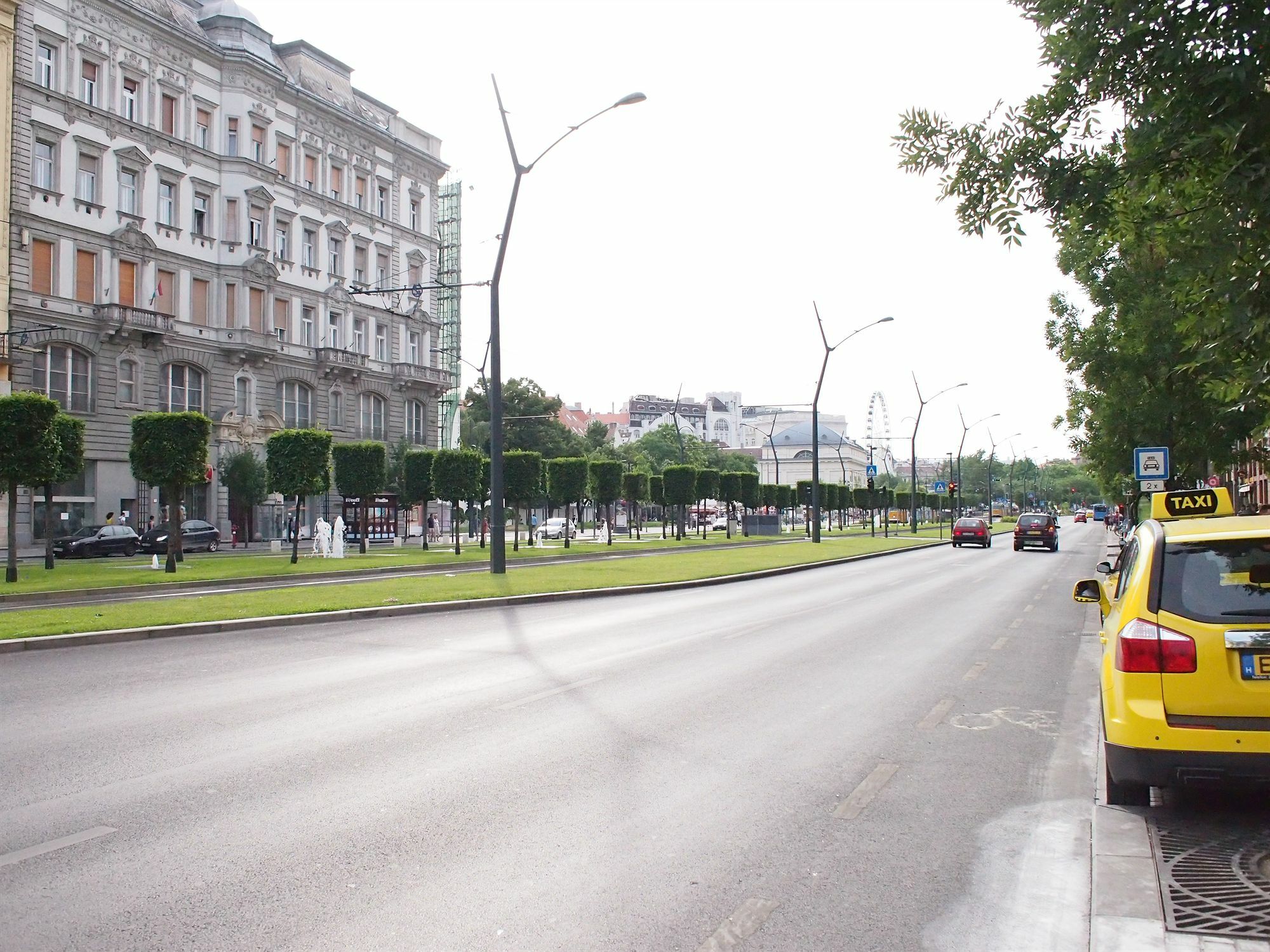 Budapest Suites Bagian luar foto